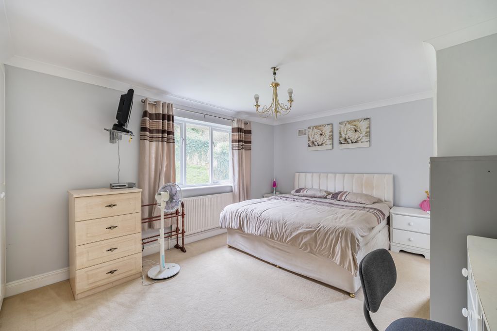 Additional image 16 of 5 bed detached house for saleDeerswood Close, Caterham CR3