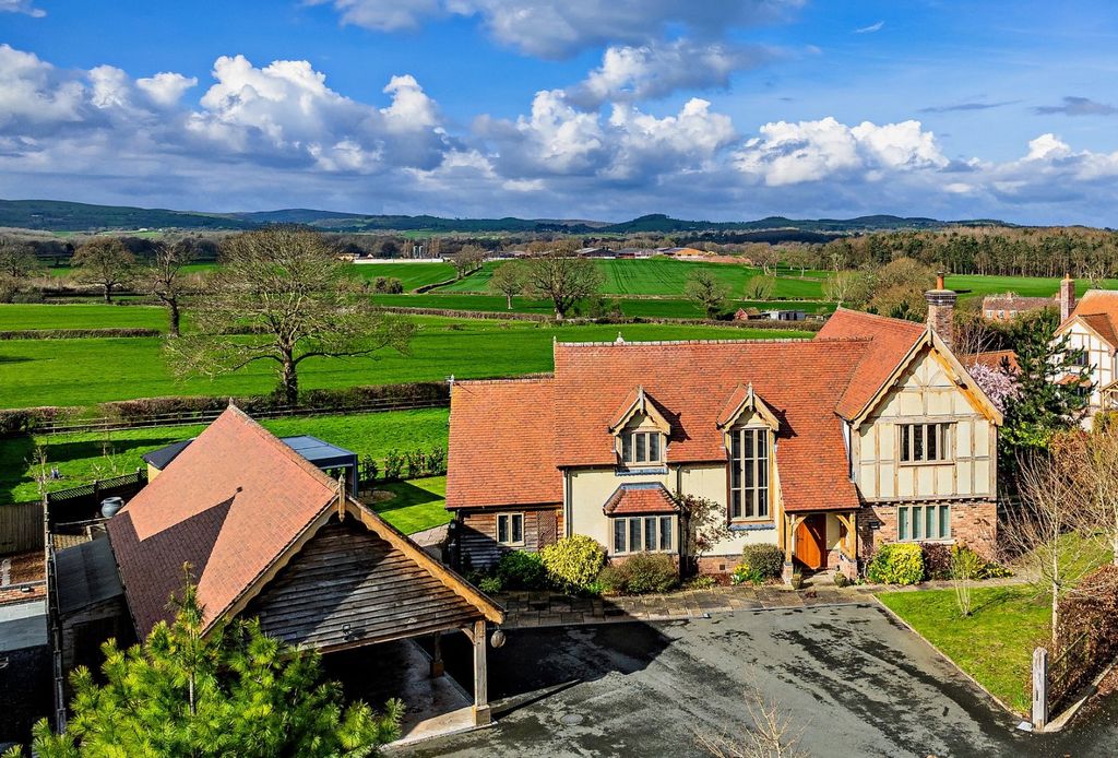 4 bed detached house for saleLimes Paddock, Dorrington, Shrewsbury SY5