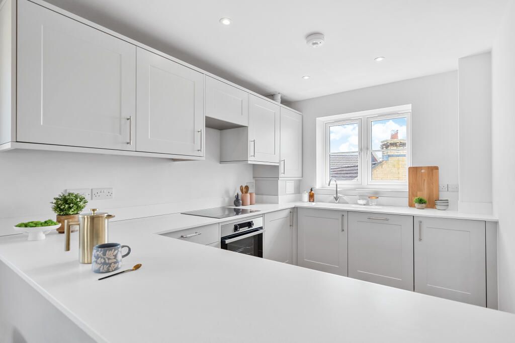 Additional image 8 of 2 bed flat for saleGladstone Road, Chippenham SN15