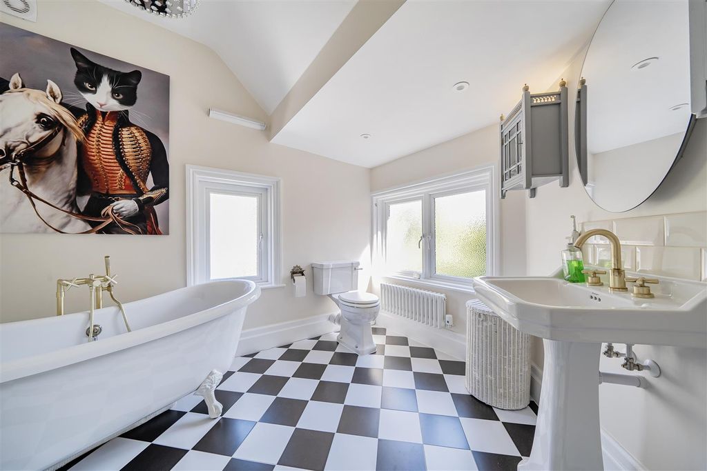 Additional image 17 of 3 bed maisonette for saleBrackendale Road, Camberley, Surrey GU15