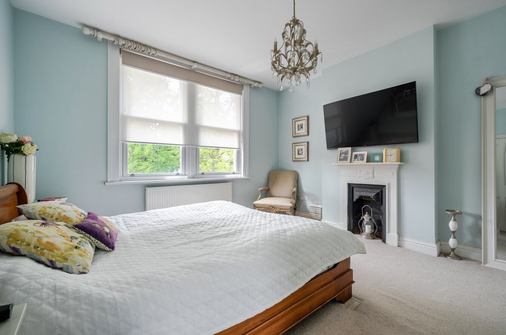 Additional image 25 of 5 bed detached house for saleThe Avenue, Camberley, Surrey GU15
