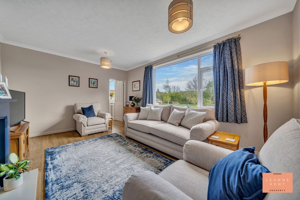 Additional image 8 of 3 bed detached house for salePontygwindy Road, Caerphilly CF83