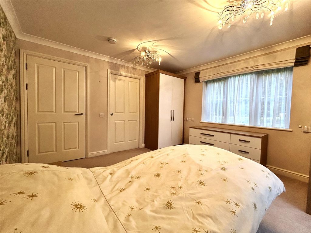 Additional image 11 of 2 bed flat for saleMalmesbury Road, Chippenham SN15
