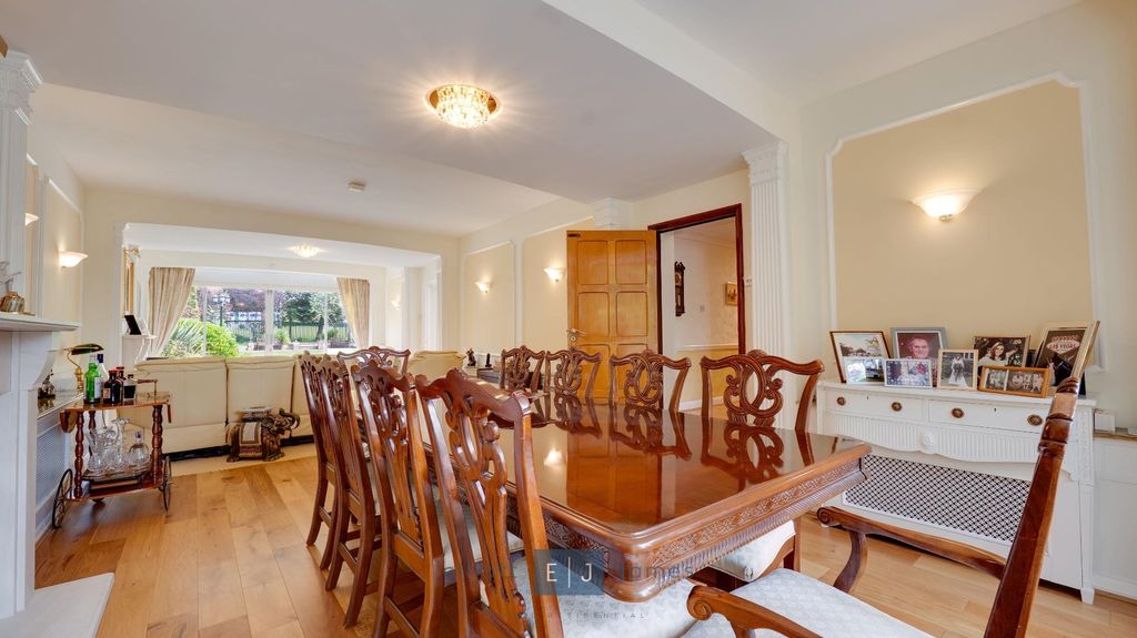 Additional image 9 of 5 bed detached house for saleLee Grove, Chigwell IG7