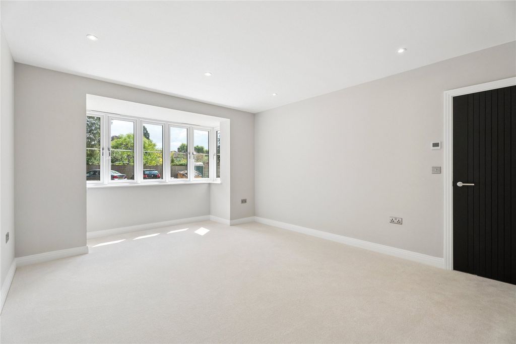 Additional image 7 of 5 bed detached house for saleLye Green Road, Chesham, Buckinghamshire HP5