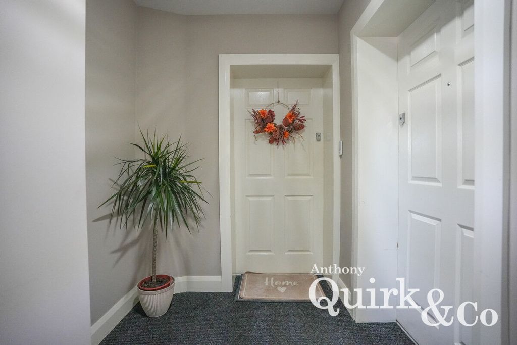 Additional image 3 of 2 bed flat for saleCanvey Road, Canvey Island SS8