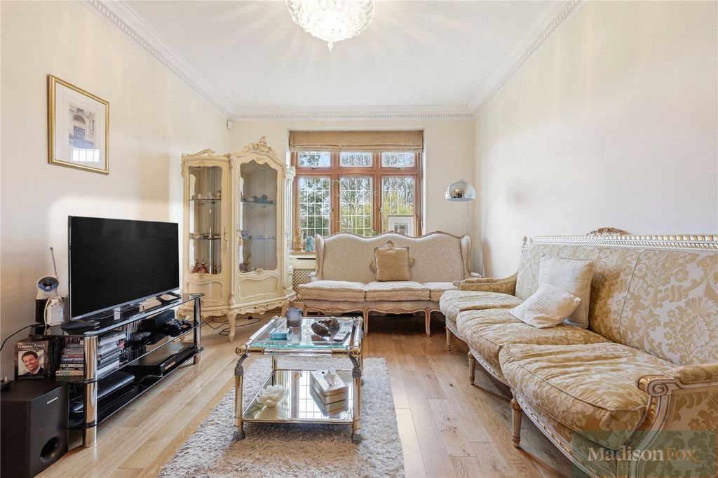 Additional image 16 of 6 bed detached house for saleTomswood Road, Chigwell IG7