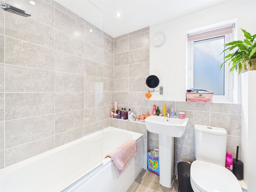 Additional image 17 of 4 bed detached house for saleEmperor Way, Chinnor, Oxfordshire OX39
