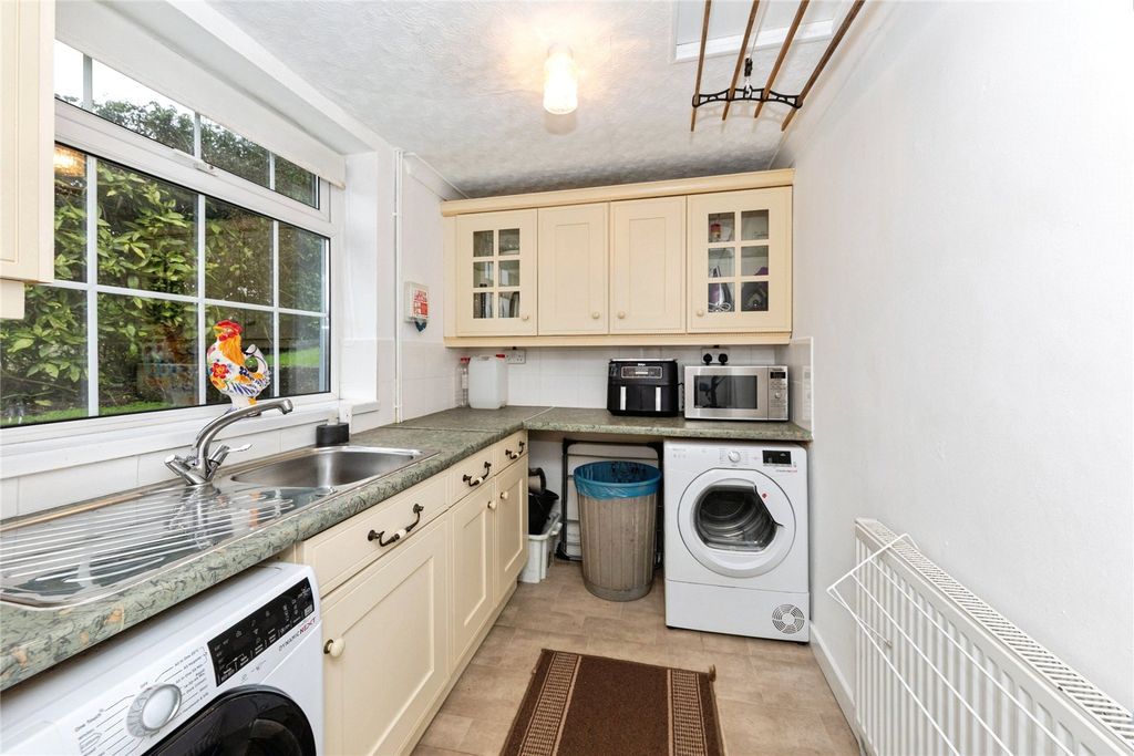 Additional image 16 of 3 bed bungalow for saleGwscwm Road, Burry Port, Carmarthenshire SA16