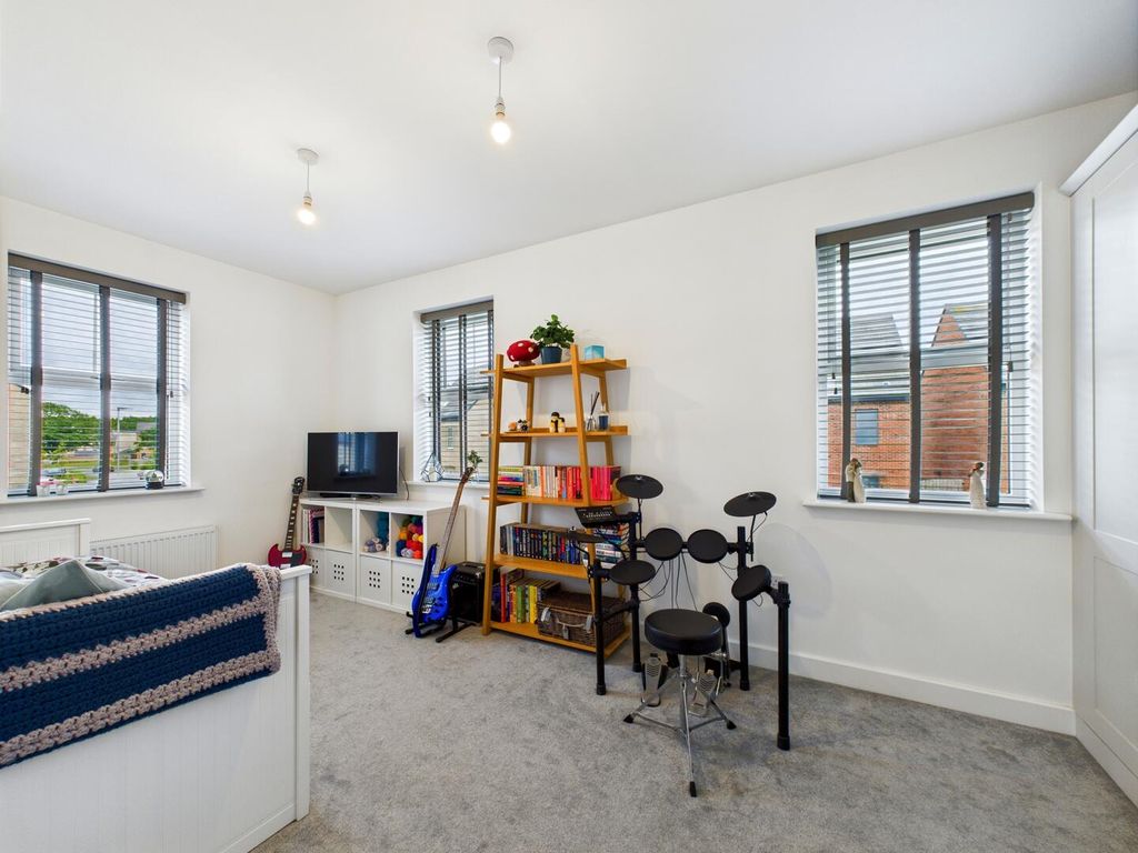 Additional image 18 of 4 bed property for saleHaydock Avenue, Castleford WF10