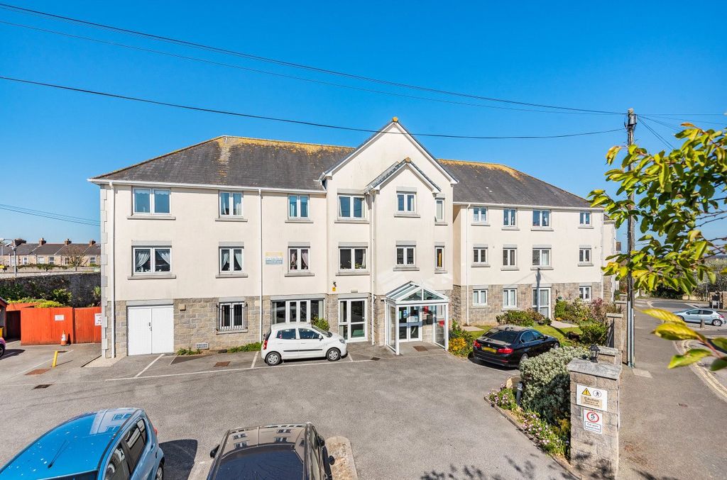 Additional image 5 of 1 bed flat for saleTrevithick Road, Camborne, Cornwall TR14