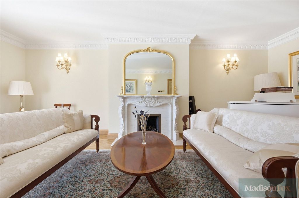 Additional image 4 of 5 bed detached house for saleHainault Road, Chigwell, Essex IG7