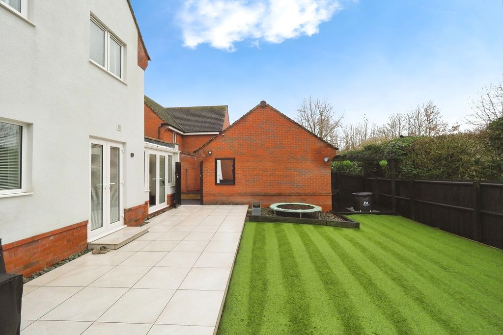 Additional image 14 of 4 bed detached house for saleRidge End Drive, Burton-On-Trent, Staffordshire DE13