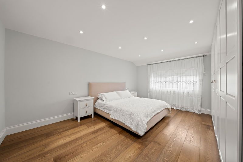 Additional image 23 of 4 bed link detached house for salePrinces Avenue, Carshalton Beeches SM5