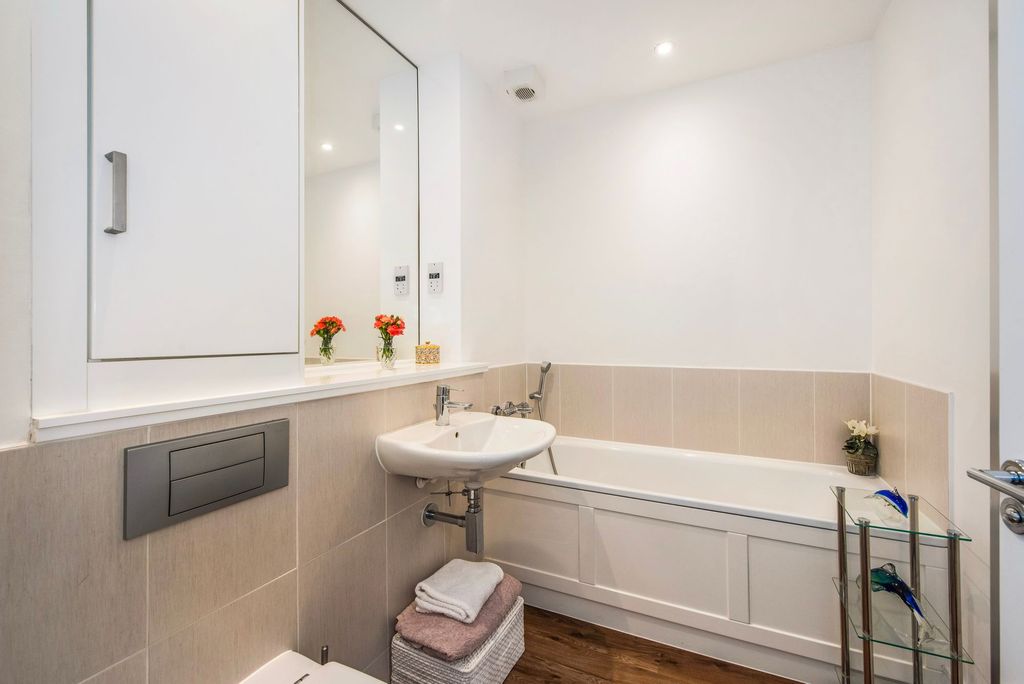 Additional image 13 of 2 bed flat for saleHomestead Road, Chichester PO19