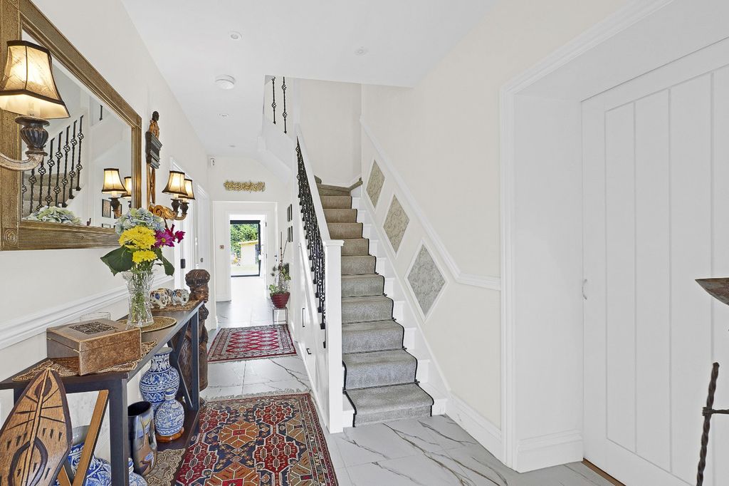 Additional image 3 of 7 bed detached house for saleVincent Avenue, Carshalton SM5