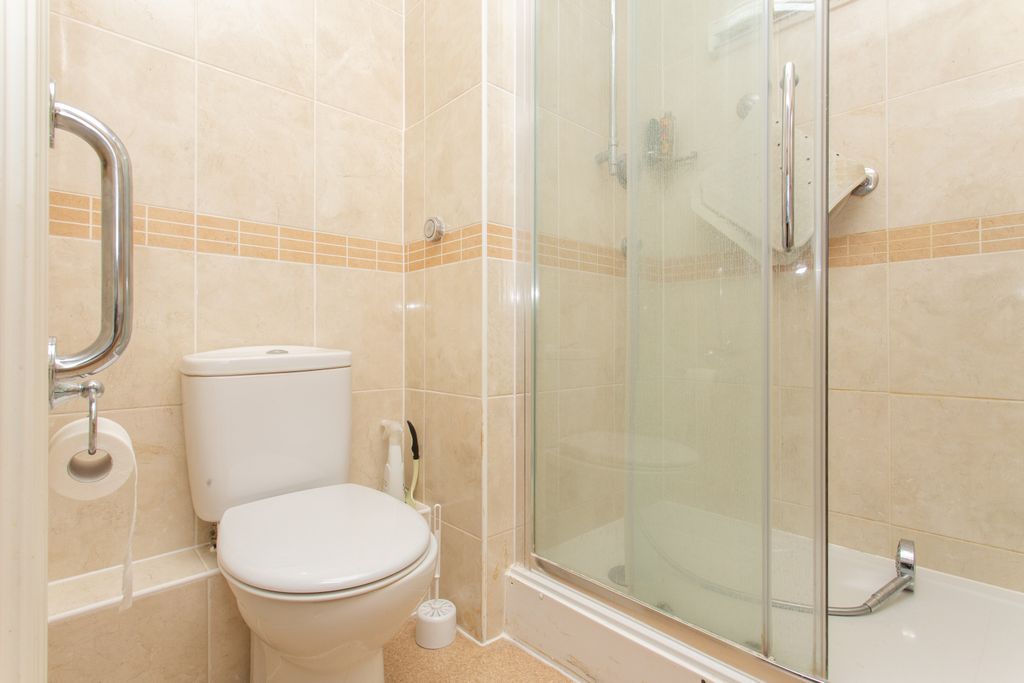 Additional image 11 of 2 bed flat for saleRoper Road, Canterbury CT2