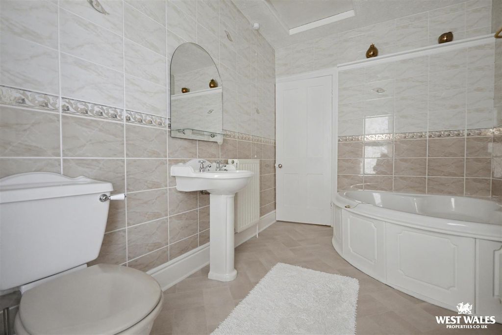 Additional image 12 of 5 bed semi-detached house for salePark Place, Cardigan SA43