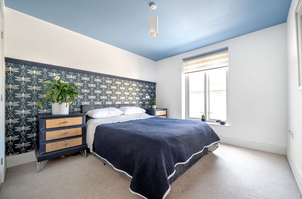 Additional image 14 of 3 bed flat for saleBroakes Road, Chichester PO19