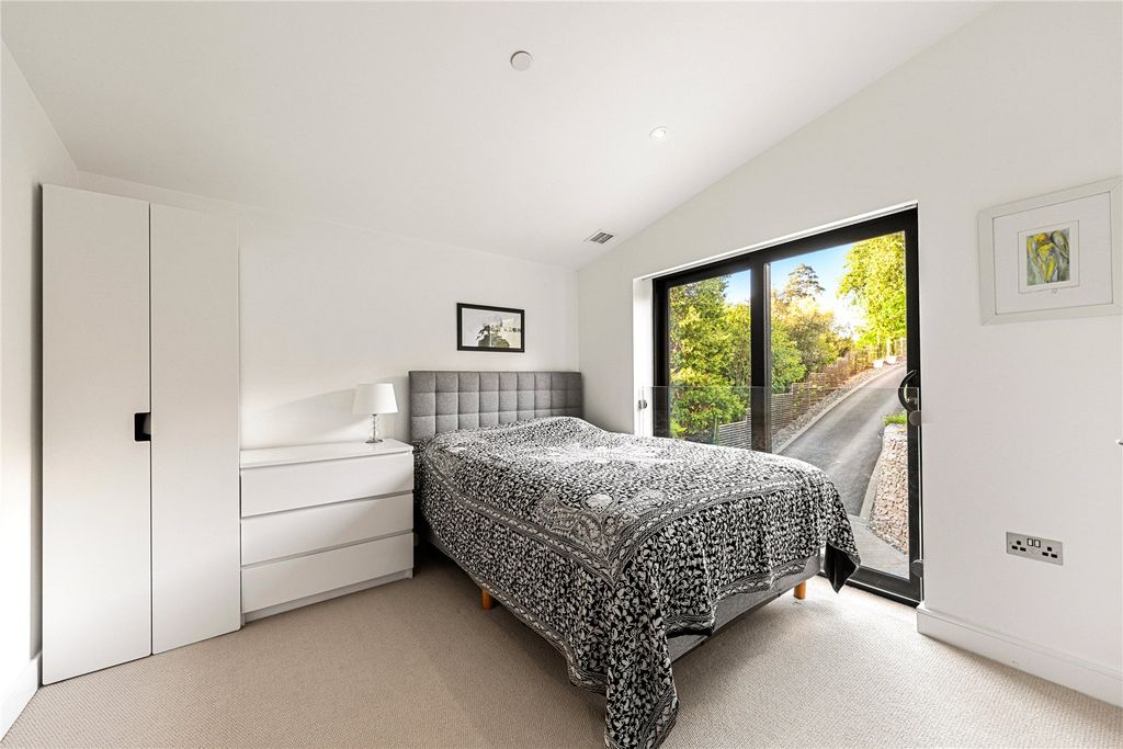 Additional image 15 of 4 bed detached house for saleMaywood Drive, Camberley, Surrey GU15