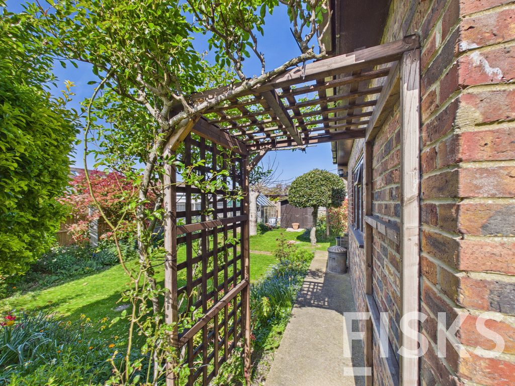 Additional image 22 of 4 bed detached house for saleLeigh Road, Canvey Island SS8