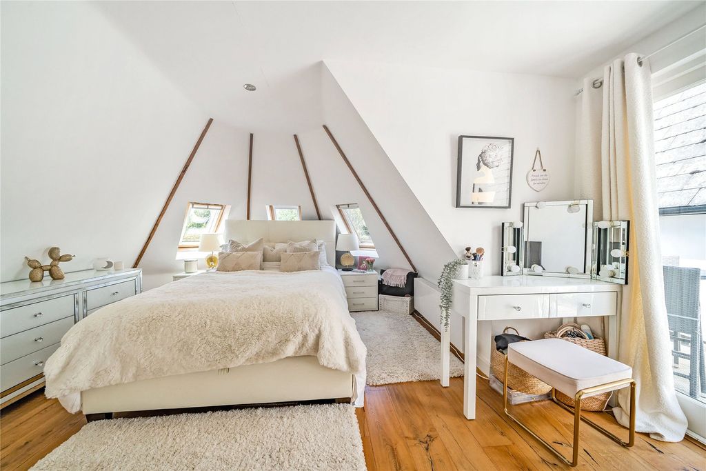 Additional image 12 of 2 bed flat for saleChevender, Prince Imperial Road, Chislehurst BR7