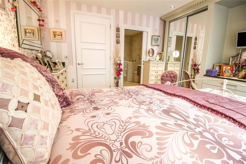 Additional image 6 of 1 bed flat for saleStratton Court, Stratton, Cirencester, Gloucestershire GL7