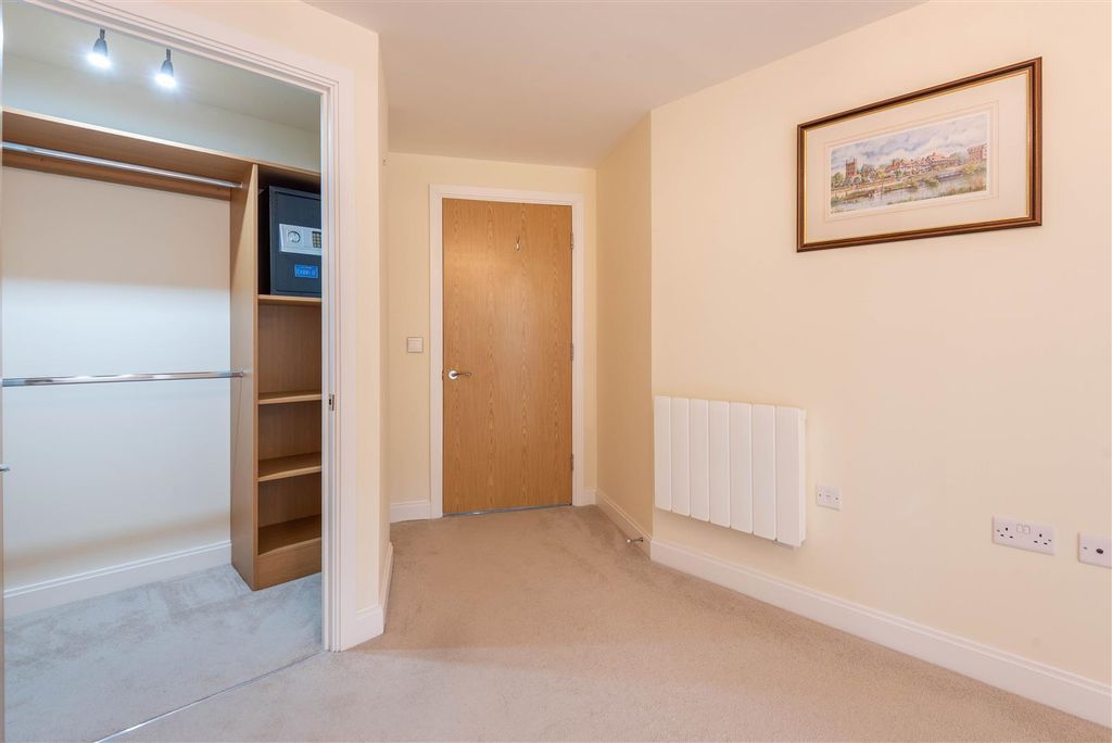 Additional image 9 of 1 bed flat for salePreston Road, Clayton-Le-Woods, Chorley PR6