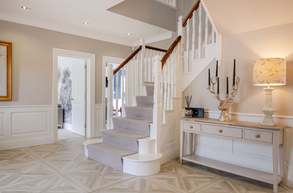 Additional image 15 of 6 bed detached house for saleThe Drive, Chislehurst, Kent BR7