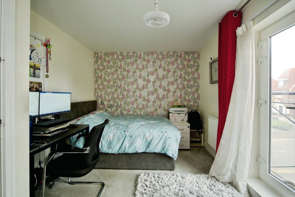Additional image 16 of 4 bed end terrace house for saleAlderwood Terrace, Chigwell IG7