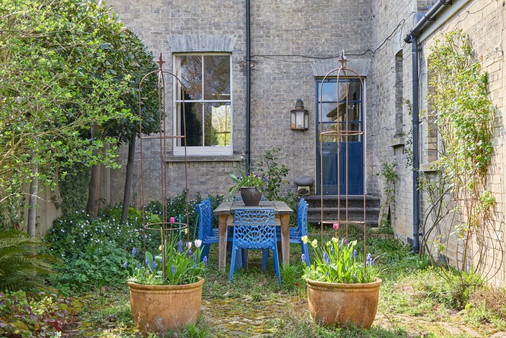 Additional image 25 of 6 bed semi-detached house for saleHills Road, Cambridge CB2
