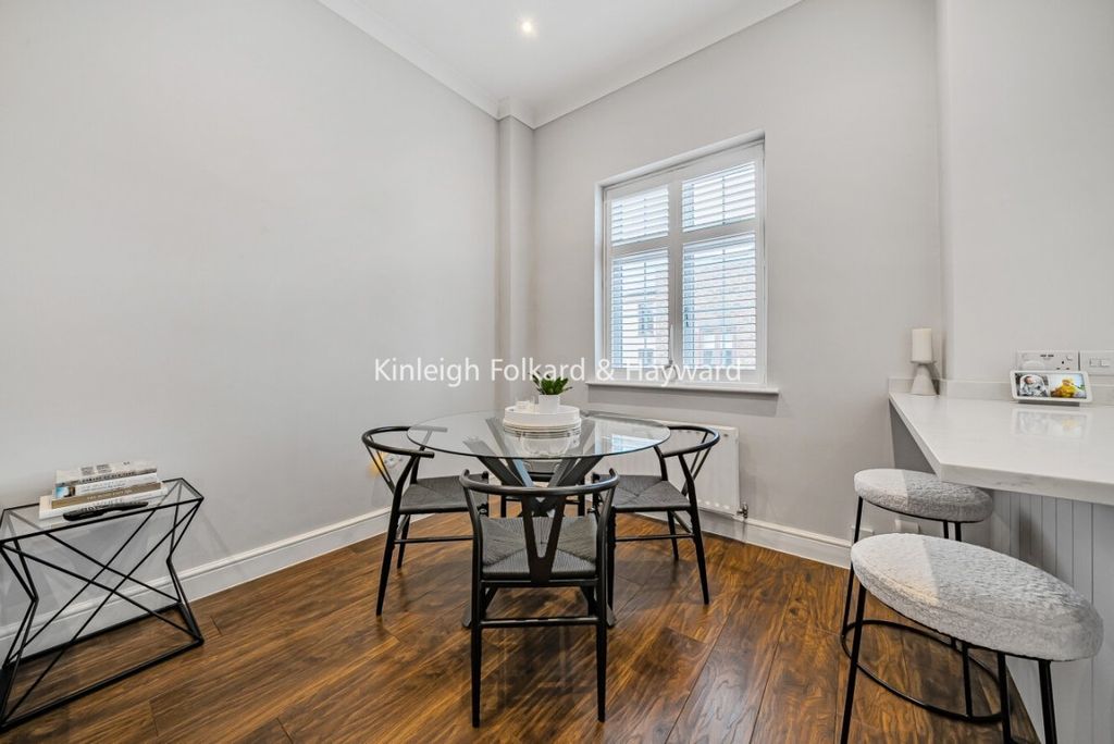 Additional image 5 of 3 bed flat for saleCamden Grove, Chislehurst BR7