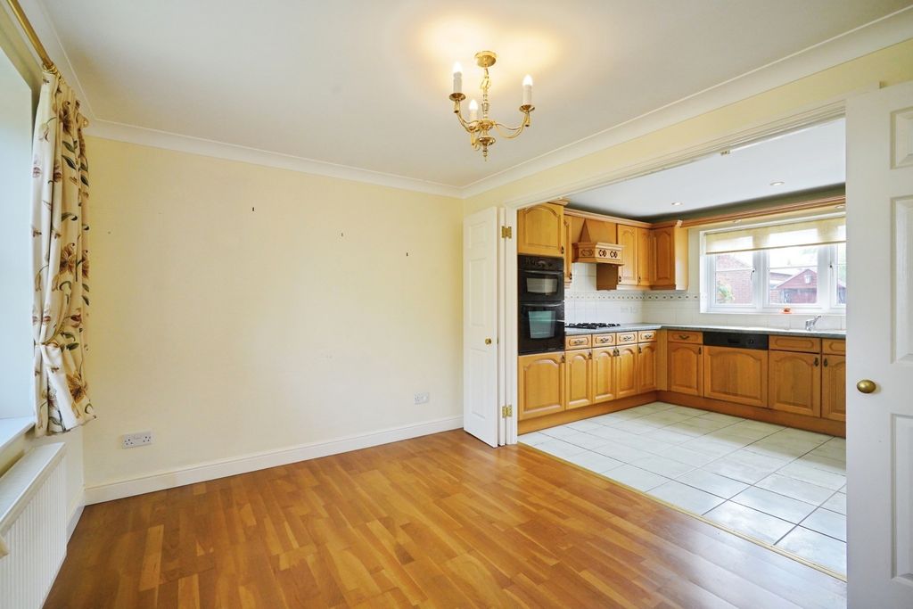 Additional image 3 of 4 bed detached house for saleShotwood Close, Rolleston-On-Dove, Burton-On-Trent, Staffordshire DE13