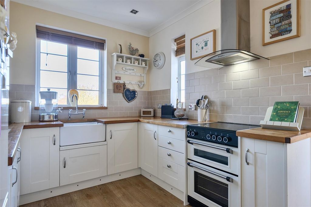 Additional image 21 of 3 bed flat for saleChisenbury Court, East Chisenbury, Pewsey SN9