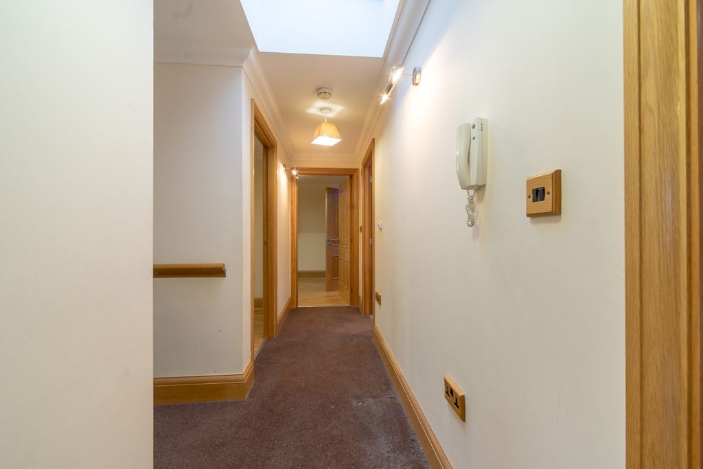 Additional image 3 of 2 bed flat for saleWindsor Street, Chertsey KT16