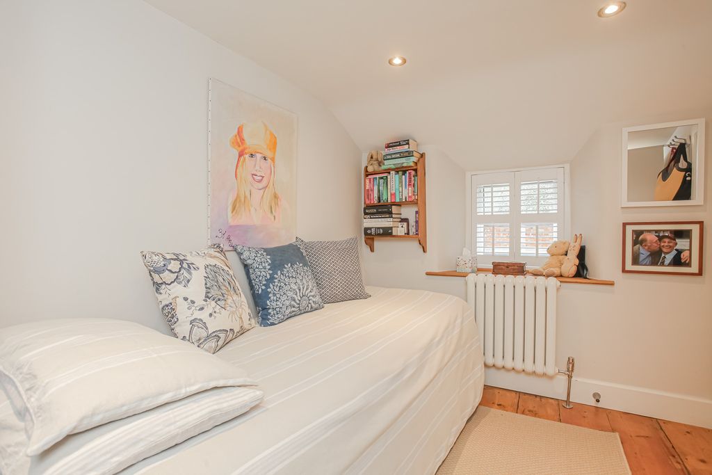 Additional image 10 of 2 bed terraced house for saleHorsefair, Chipping Norton OX7