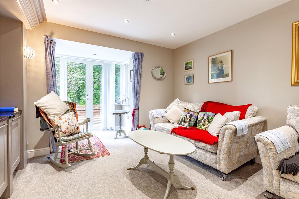 Additional image 6 of 2 bed flat for saleStratton Place, Stratton, Cirencester, Gloucestershire GL7