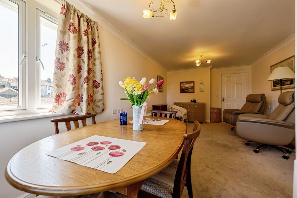 Additional image 9 of 2 bed flat for saleFair Park Road, Wadebridge, Cornwall PL27