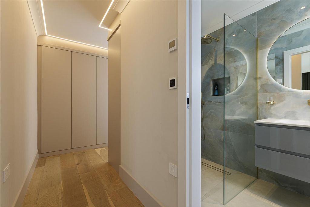 Additional image 19 of 6 bed detached house for saleFarnham House, Merton Lane, Canterbury CT4