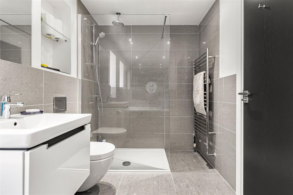 Additional image 17 of 4 bed link detached house for saleSpens Avenue, Cambridge CB3