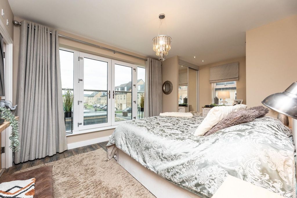 Additional image 10 of 4 bed detached house for salePlumpton Crescent, Castleford WF10