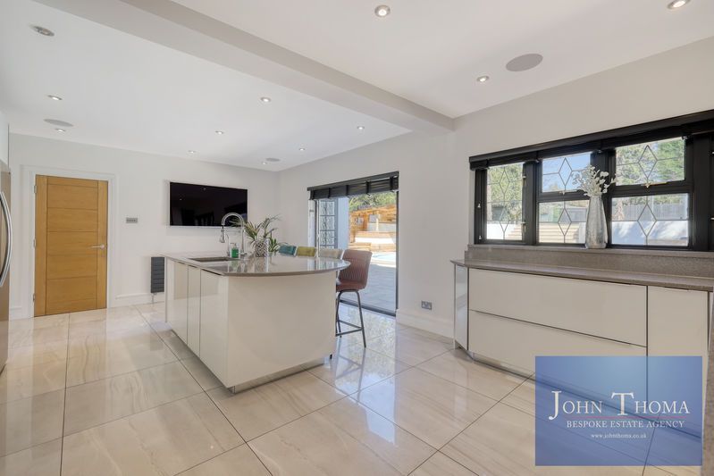 Additional image 10 of 4 bed detached house for saleCourtland Drive, Chigwell IG7