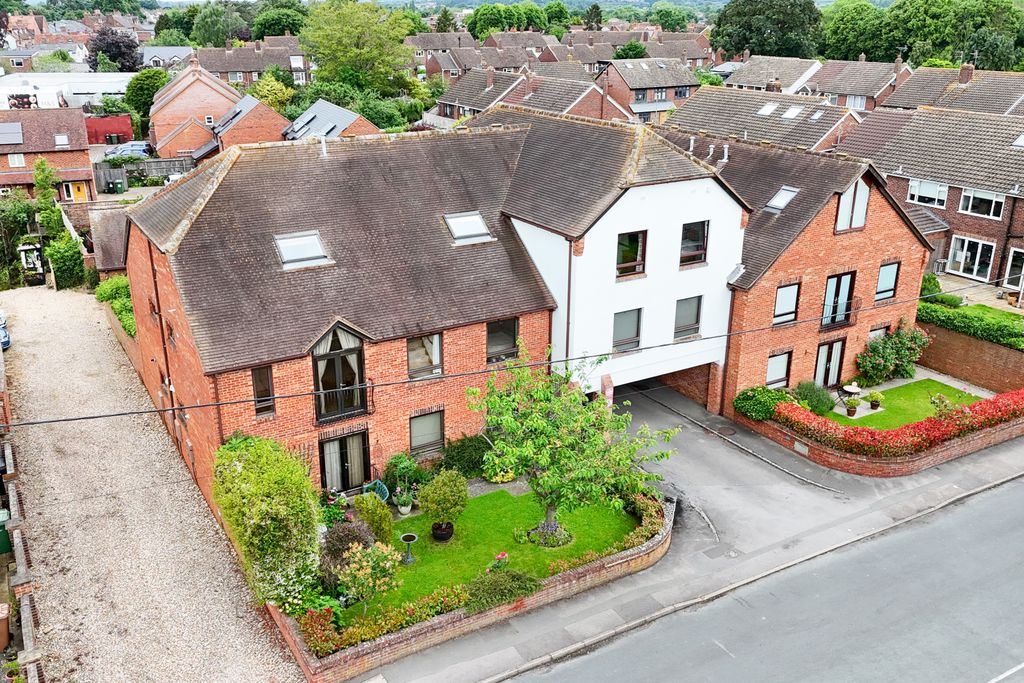 3 bed flat for saleCroft Road, Thame OX9
