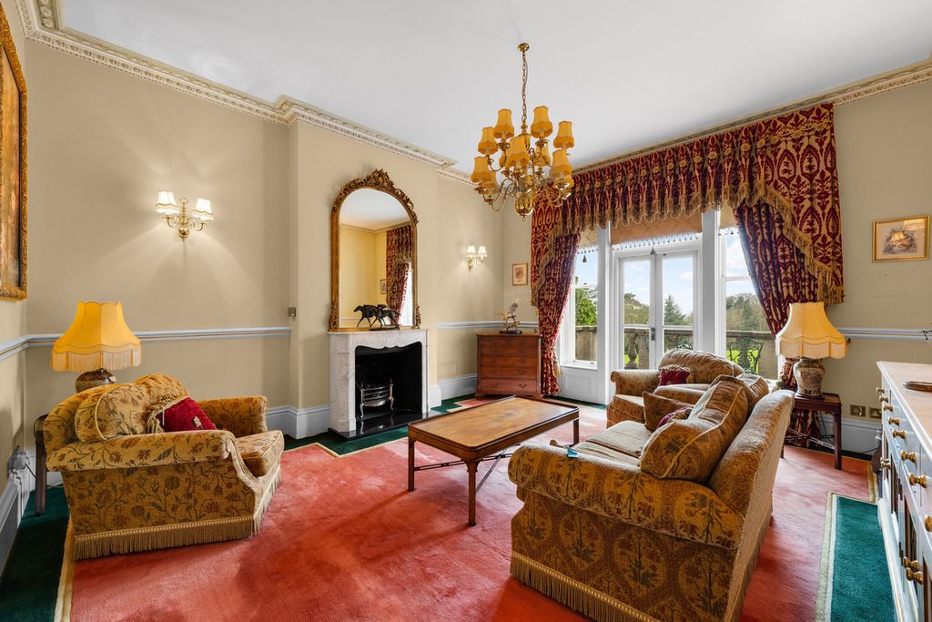 Additional image 7 of 6 bed detached house for saleTupwood Lane, Caterham CR3