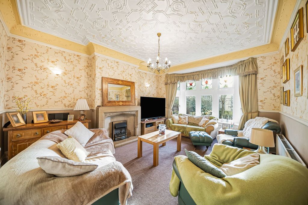 Additional image 3 of 4 bed detached house for salePadiham Road, Burnley BB12