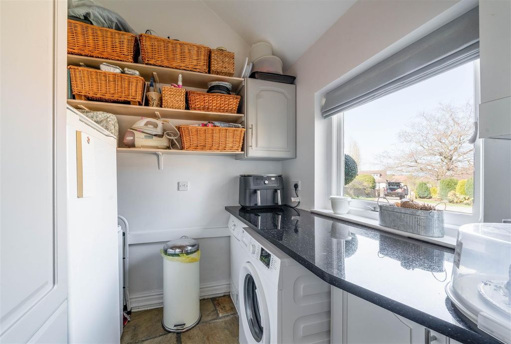 Additional image 53 of 4 bed property for saleHawthorne Barns, Walton Back Lane, Somersall, Chesterfield S42