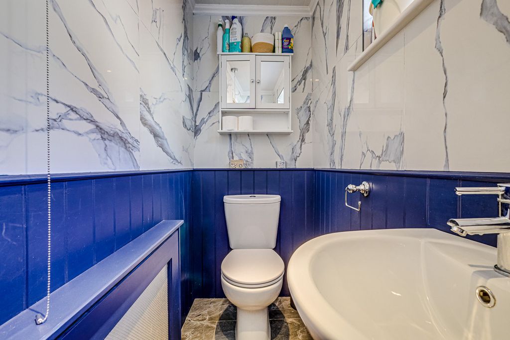 Additional image 9 of 5 bed semi-detached house for saleLylt Road, Canvey Island SS8