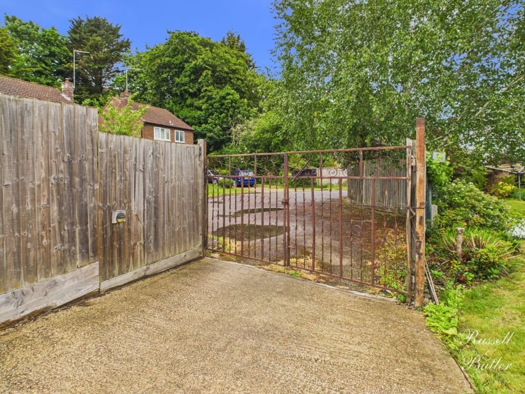 Additional image 16 of 4 bed detached house for saleMoreton Road, Buckingham, Buckinghamshire MK18