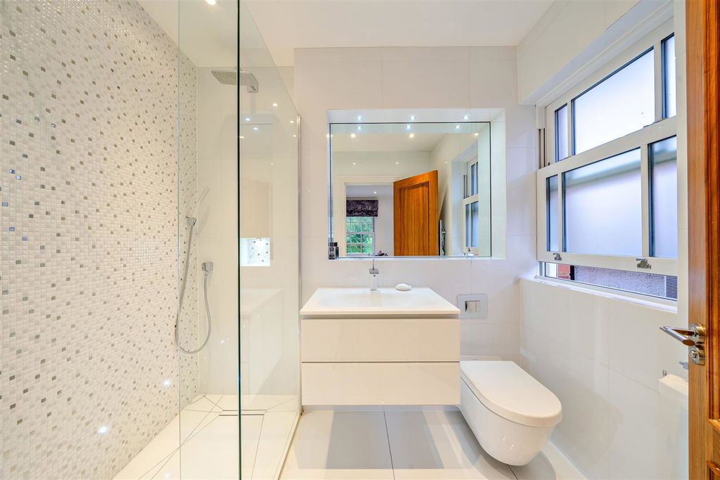 Additional image 28 of 5 bed detached house for saleProwse Avenue, Bushey Heath, Bushey WD23