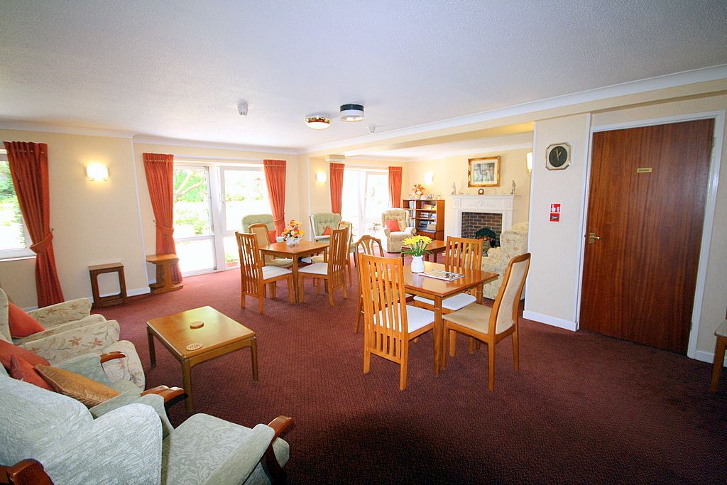 Additional image 10 of 1 bed flat for saleHomestour House, Christchurch BH23